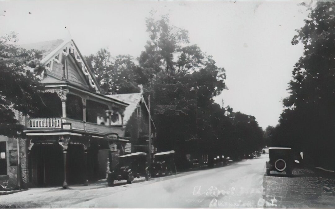 Amber Glow Hotel, circa 1912